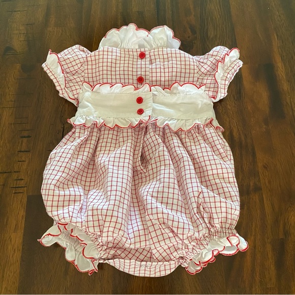 Sal & Pimenta  Bubble Red Squares with Embroidered Bows - Picture 7 of 13